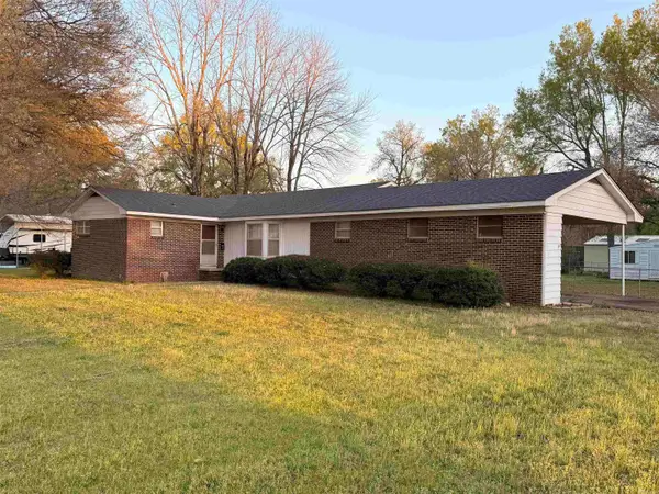 16 Fairview Drive, McGehee, AR 71654