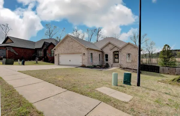 6859 Grace Village Drive, Alexander, AR 72002