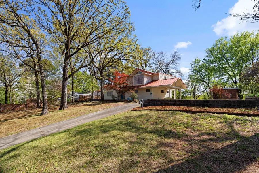 3325 Lakeview Rd, North Little Rock, AR 72116 - #2