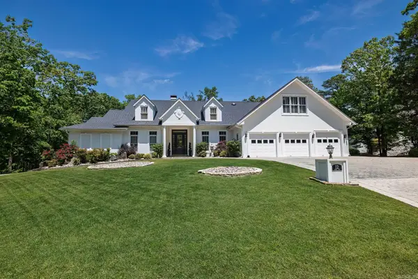 12 Darro Way, Hot Springs Village, AR 71909