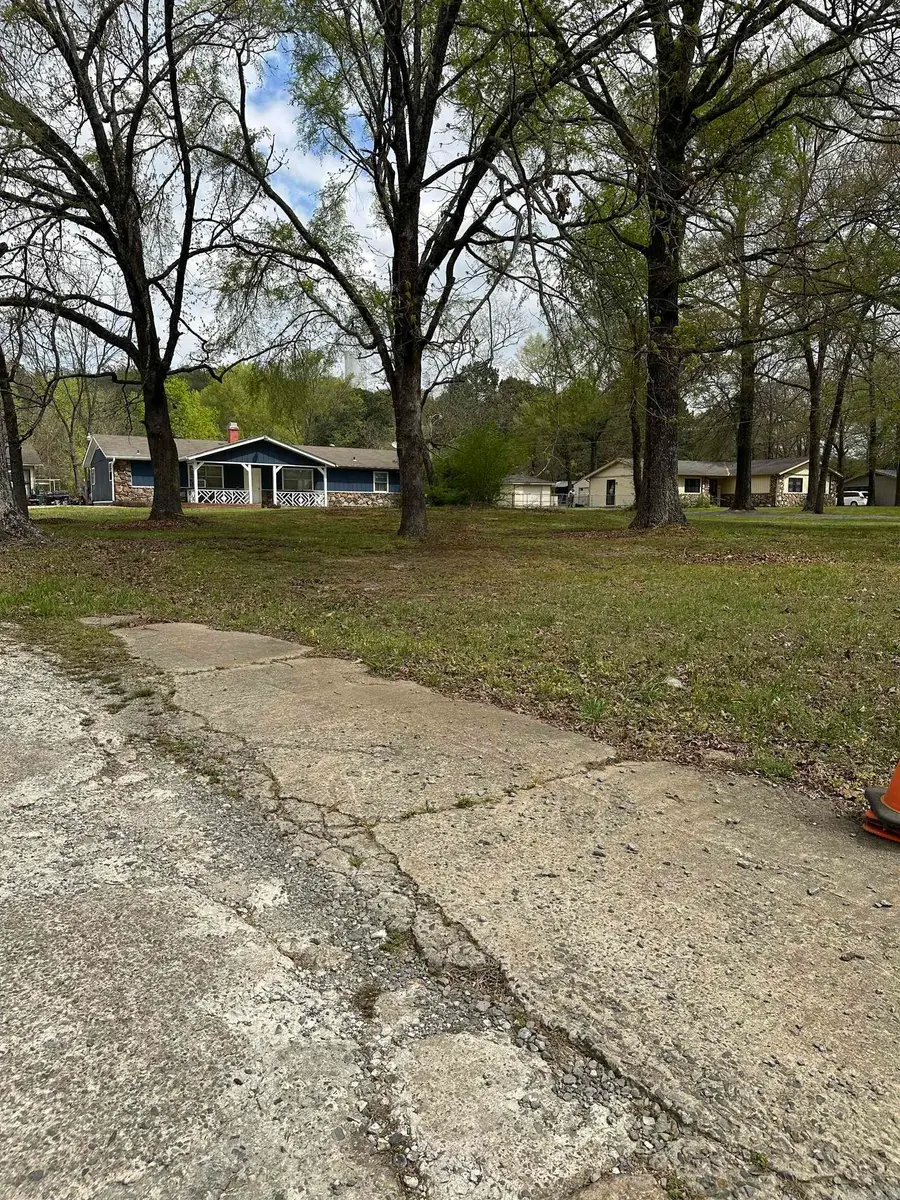 117 Middle Road, Conway, AR 72032 - #3