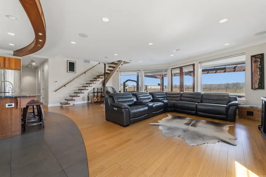 265 Centurion Place, Lonoke, AR 72086 - #3