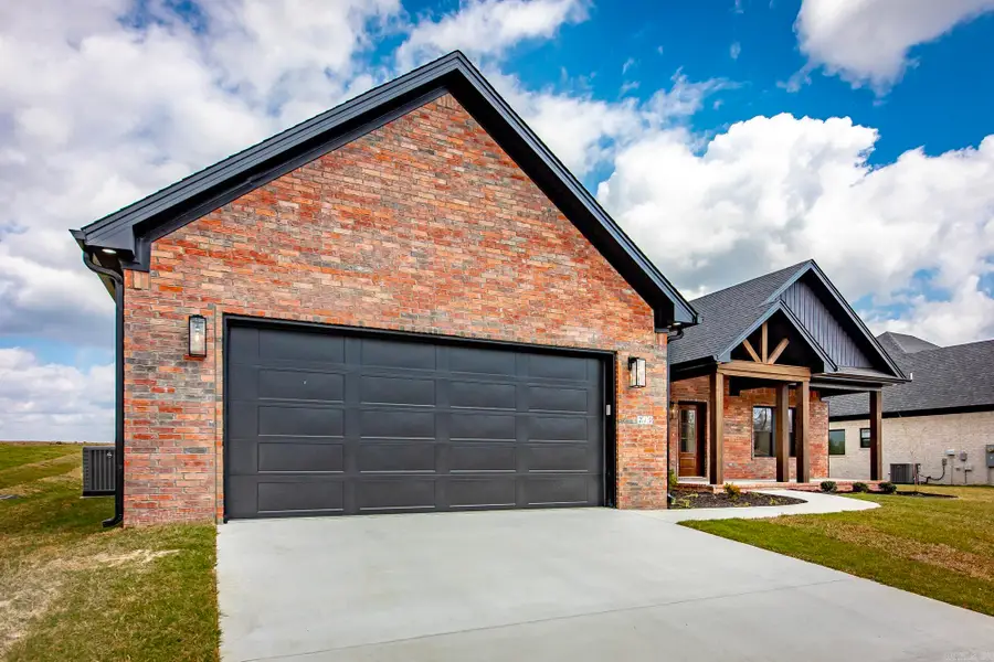 219 Michelle Drive, Beebe, AR 72012 - #2