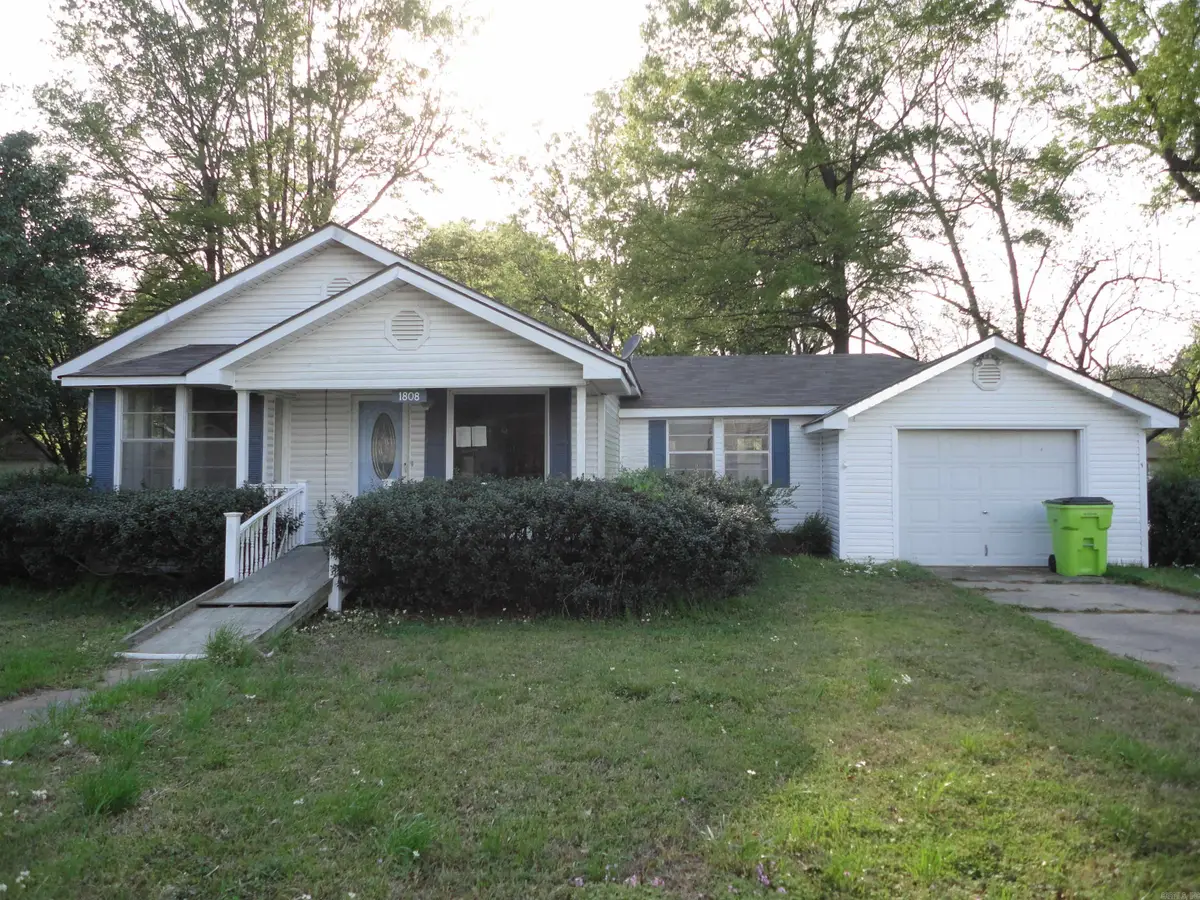 1808 S Leslie Street, Stuttgart, AR 72160 - #1