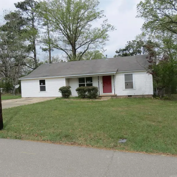 614 Hillcrest Street, Monticello, AR 71655