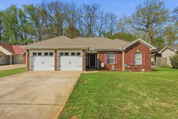 212 Rodney Guthrie Drive, Cabot, AR 72023