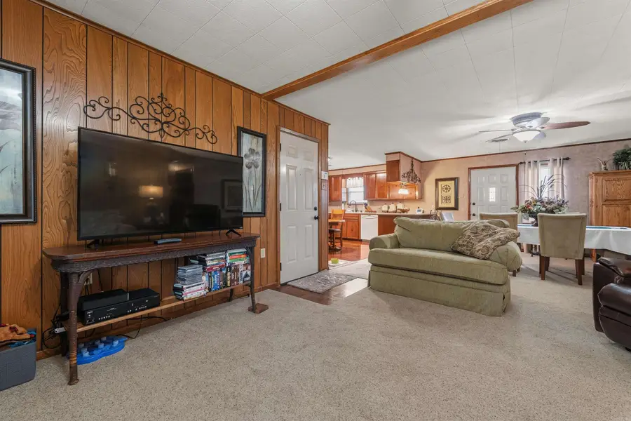 115 W Valentine Rd, Jacksonville, AR 72076 - #3