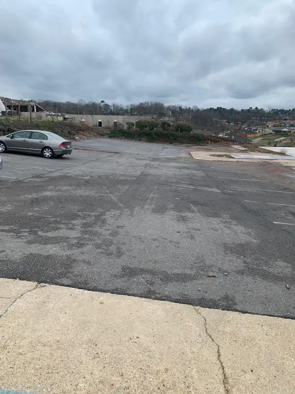 5 Shackleford Plaza, Little Rock, AR 72211