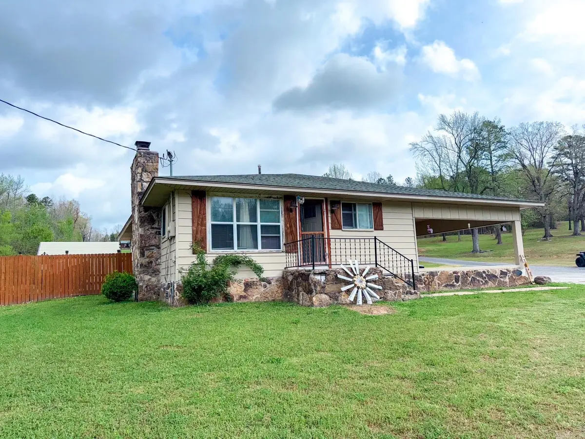 847 Highway 16e, Clinton, AR 72031 - #1