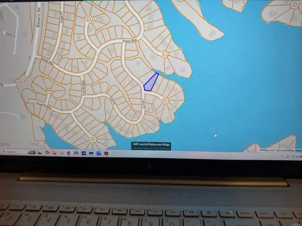 1 Gaza Lane, Hot Springs Village, AR 71909