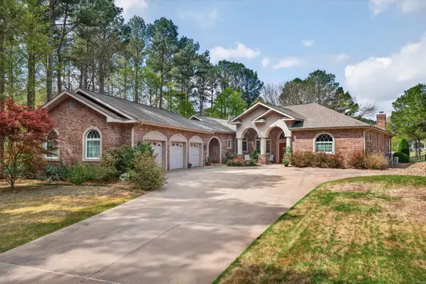 7 Alhaja Way, Hot Springs Village, AR 71909