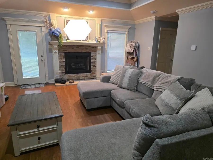 599 N Holly St, Beebe, AR 72012 - #2