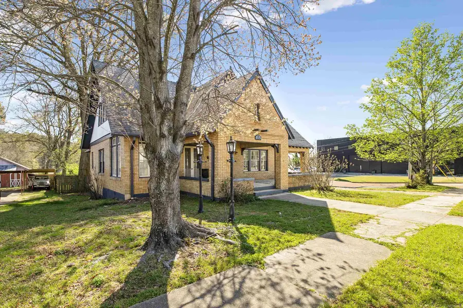 305 N East Street, Benton, AR 72019 - #3