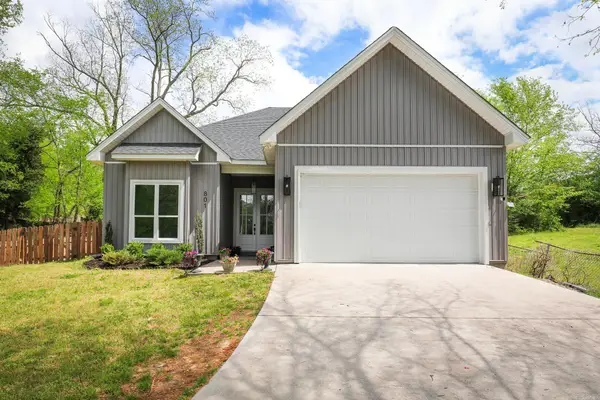 801 N Main St., Benton, AR 72015