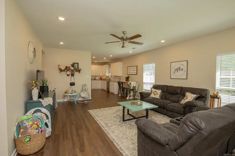 1024 River St, Benton, AR 72015 - #3