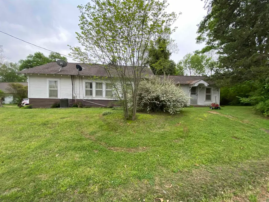 141 N Church Street, Mineral Springs, AR 71851 - #3