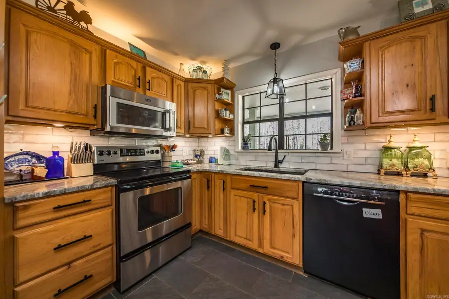 2201 River Road, Redfield, AR 72132 - #2