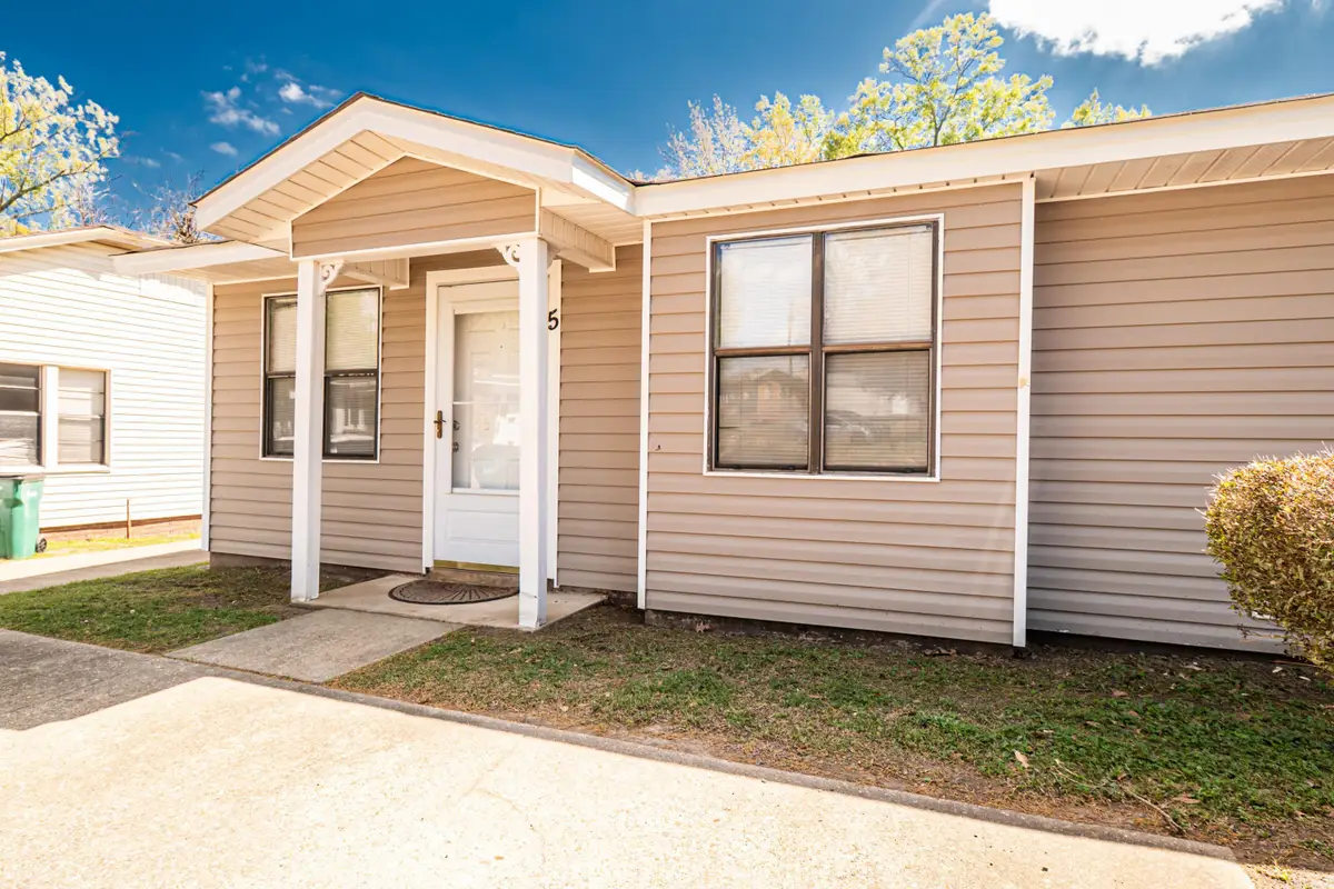 811 W Oak, El Dorado, AR 71730 - #1