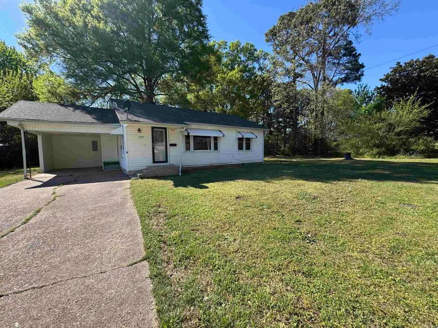 222 S Cagle, Rector, AR 72461 - #2