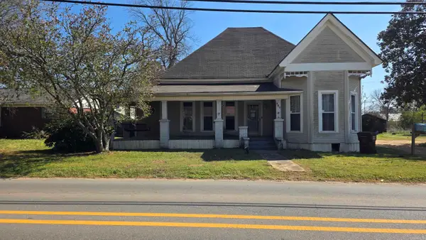207 W Central Street, Warren, AR 71671