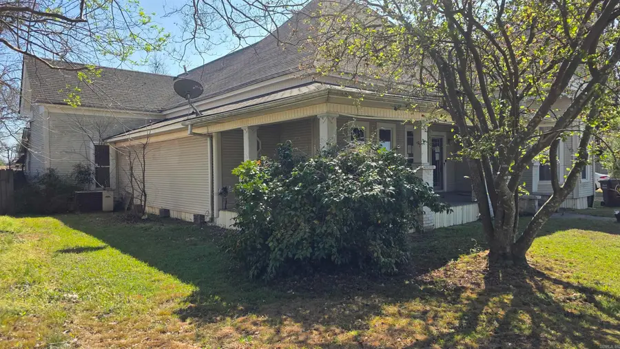 207 W Central Street, Warren, AR 71671 - #2
