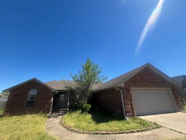 5001 Knights Place, Jacksonville, AR 72076