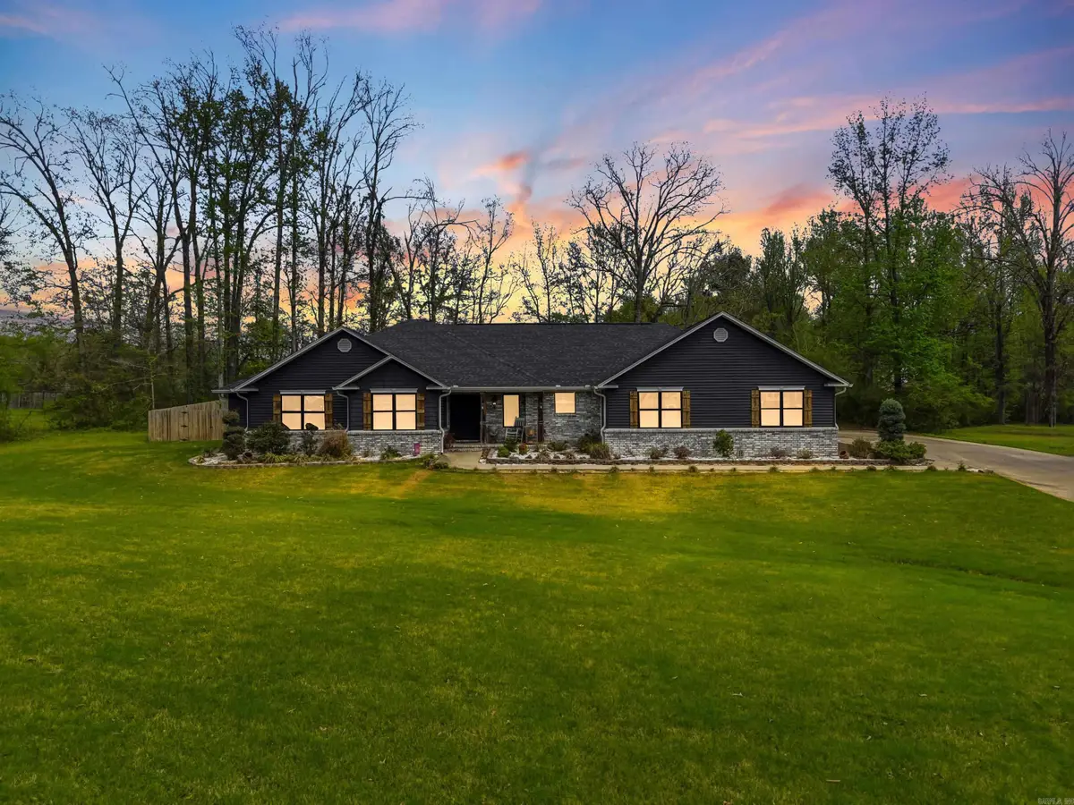 4401 Wagon Trace Cv, White Hall, AR 71602 - #1