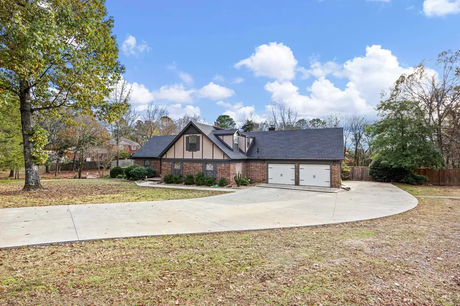 1424 N Lands End Pt, Russellville, AR 72802 - #2