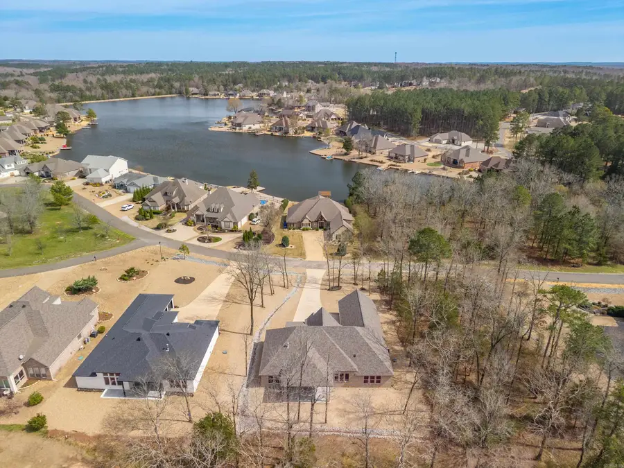 7 Linares Lane, Hot Springs Village, AR 71909 - #2