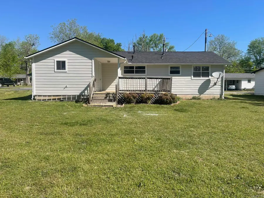 1000 Marion Avenue, Mena, AR 71953 - #2