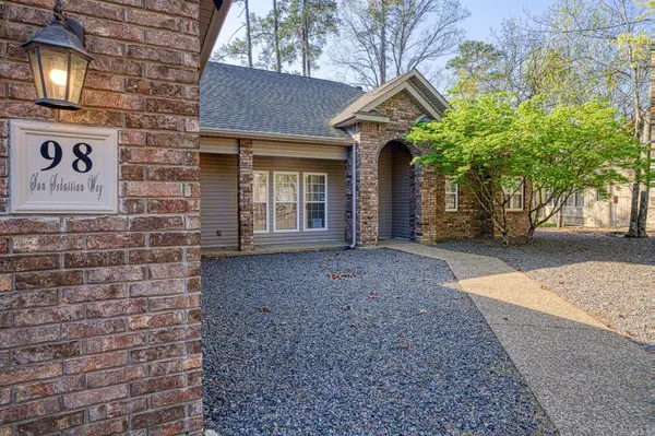 98 San Sebastian Way, Hot Springs Village, AR 71909