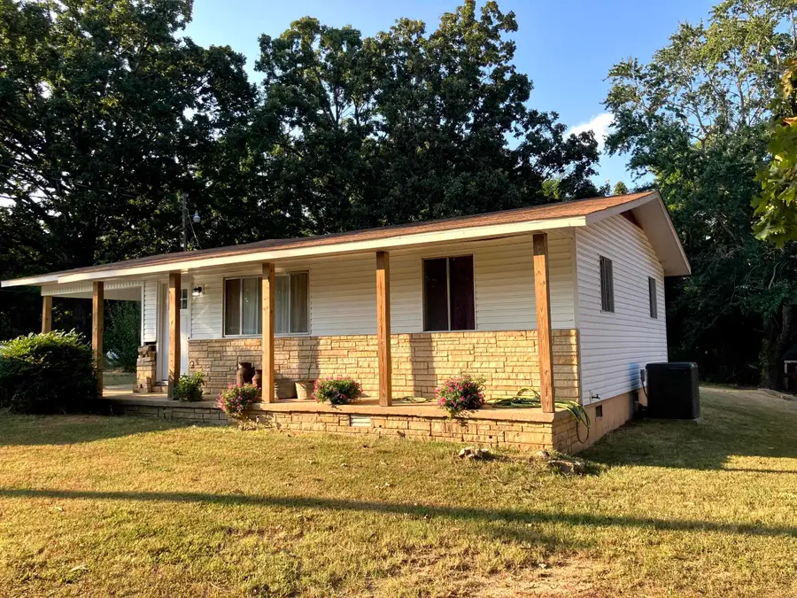 1416 W Cardinal Drive, Horseshoe Bend, AR 72512 - #2