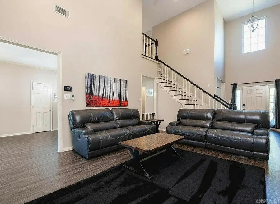 6520 W Caribbean Drive, Benton, AR 72019 - #3