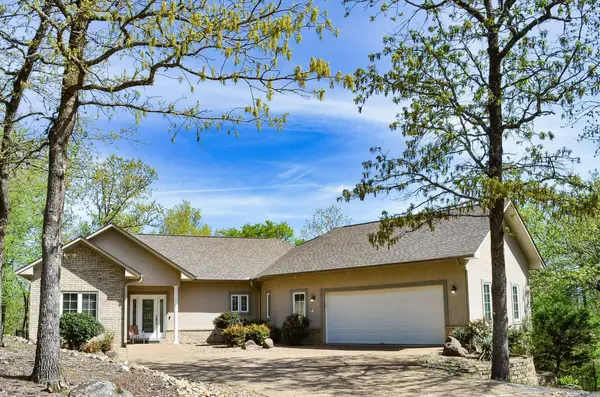 29 Perfecto Way, Hot Springs Village, AR 71909