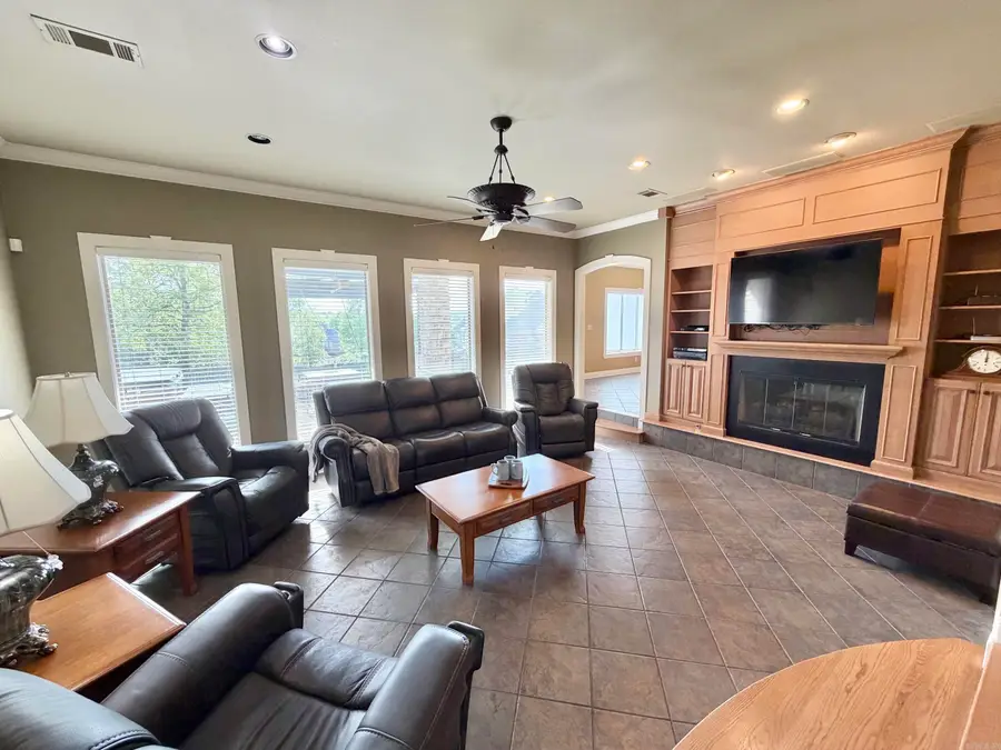 401 Huntcliff Drive, Jonesboro, AR 72404 - #3