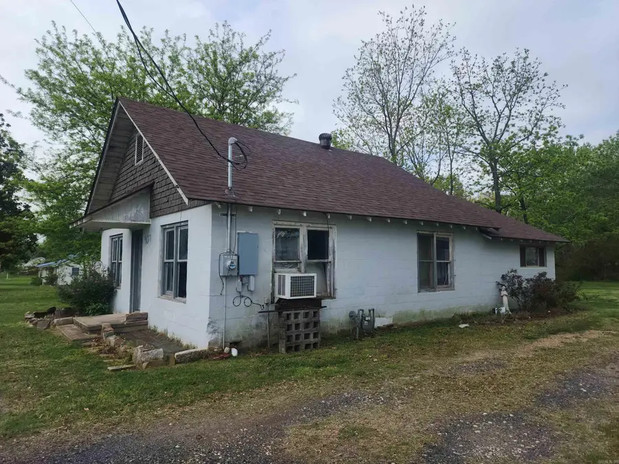 907 S Reine, Mena, AR 71953 - #3