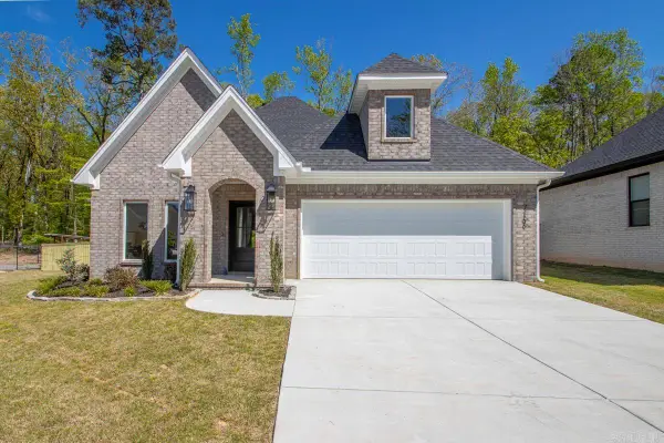 7166 Moon View Place, Alexander, AR 72019