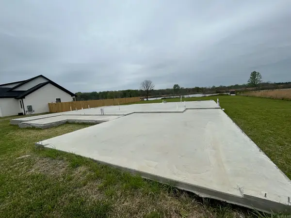 695 Mound View Drive, England, AR 72046