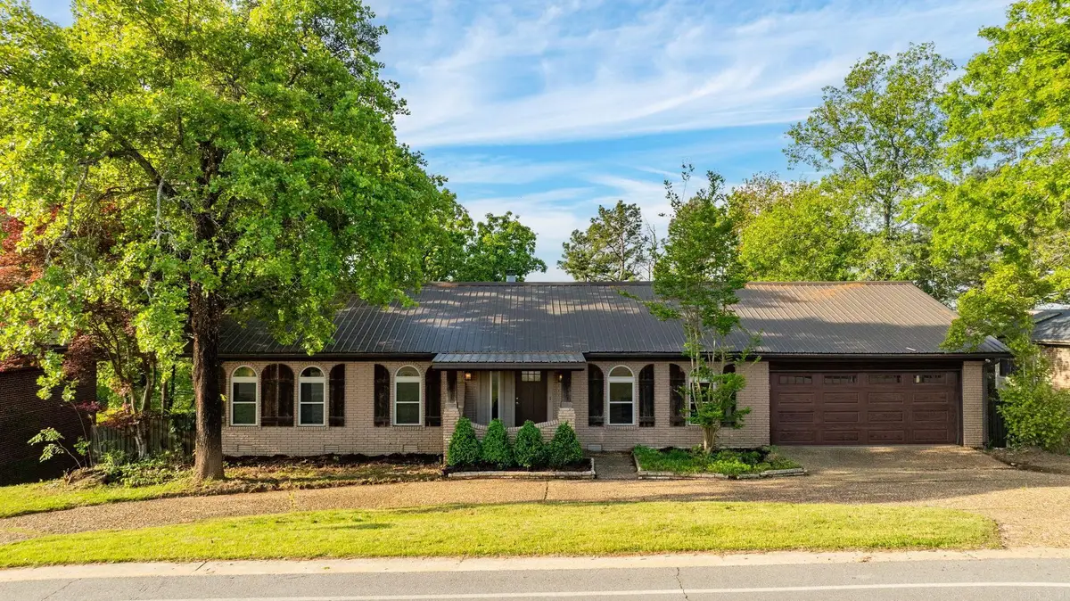 11833 Rivercrest Dr, Little Rock, AR 72212 - #1