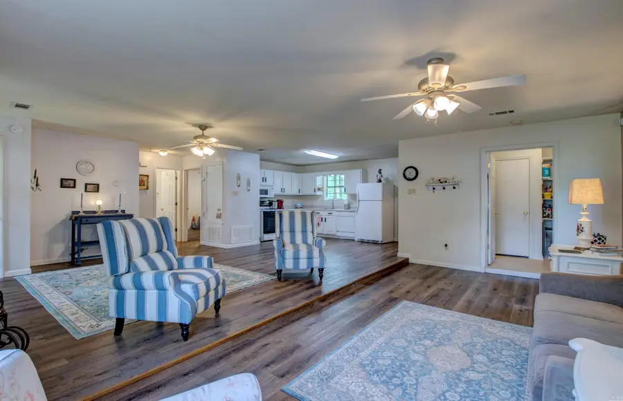 4121 Faye Cir Circle, Benton, AR 72015 - #3