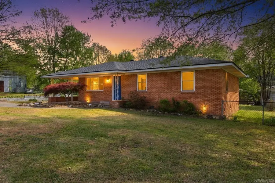 1213 N Shady Ln, Bauxite Township, AR 72015 - #3