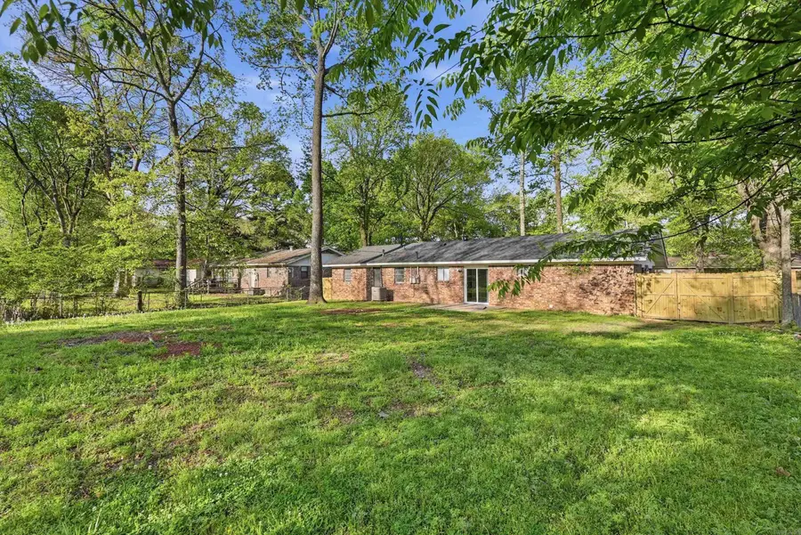 1015 Towering Oaks Drive, Jacksonville, AR 72076 - #2