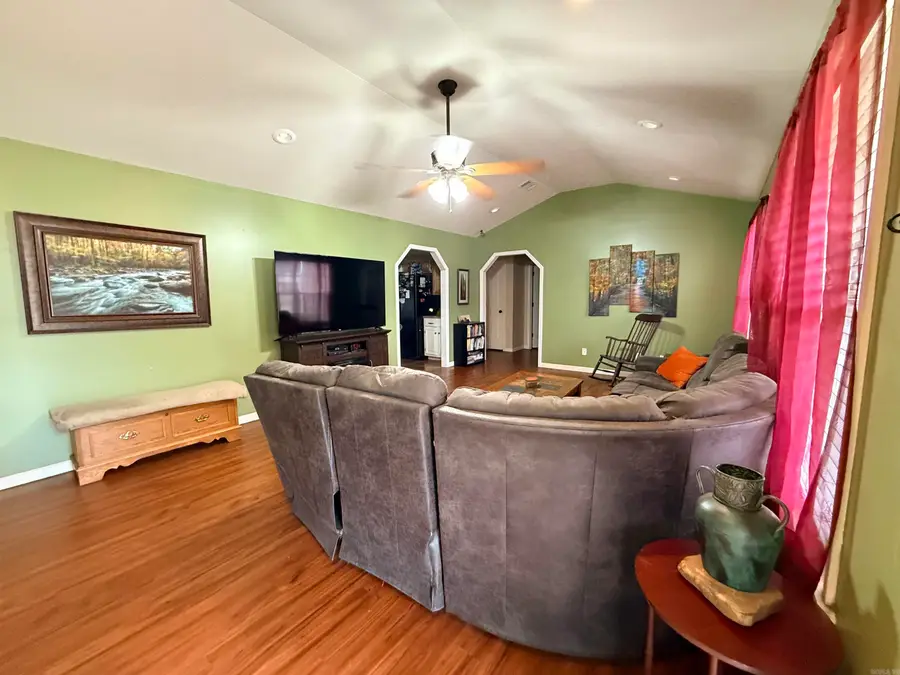 605 Marion Street, Paragould, AR 72450 - #3