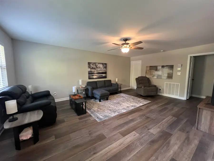 1304 Gray Street, Benton, AR 72015 - #2