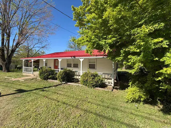 206 N Vine Street, Mountain View, AR 72560