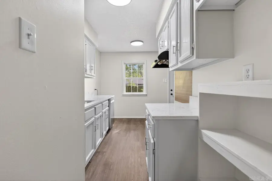 28 Greenhaven Pl, Jacksonville, AR 72076 - #3