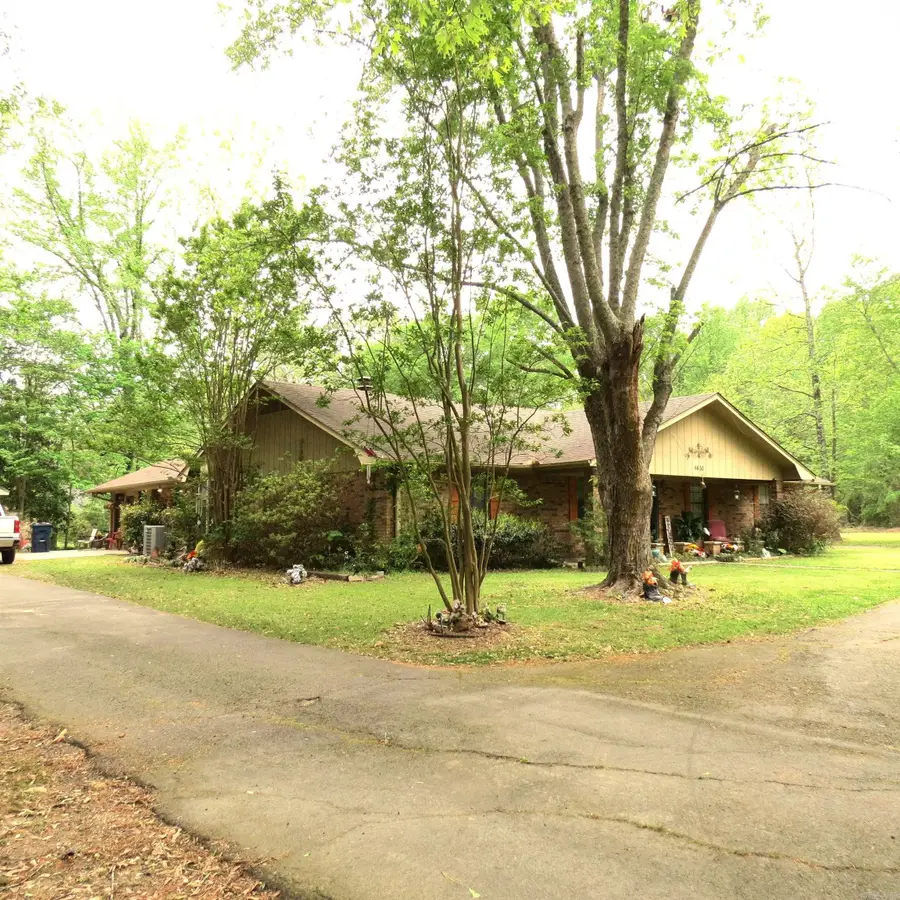 8450 Victoria Drive, Pine Bluff, AR 71603 - #2