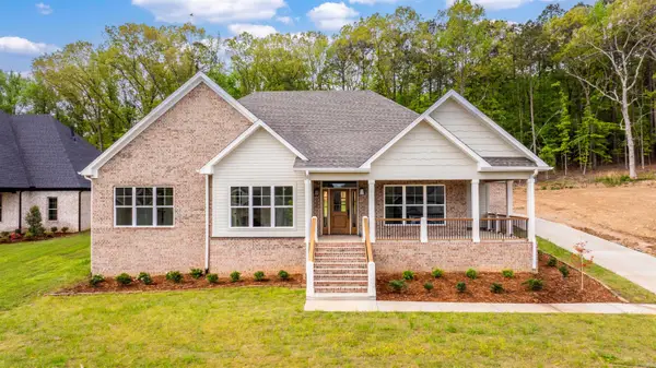 9 West Lake Lane, Little Rock, AR 72210