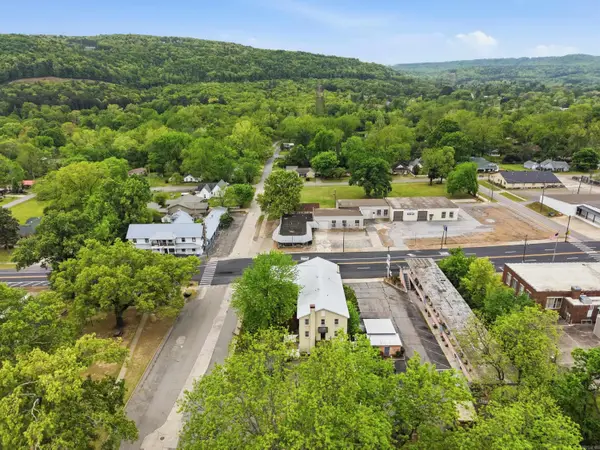 122 E Main Street #A, Heber Springs, AR 72543