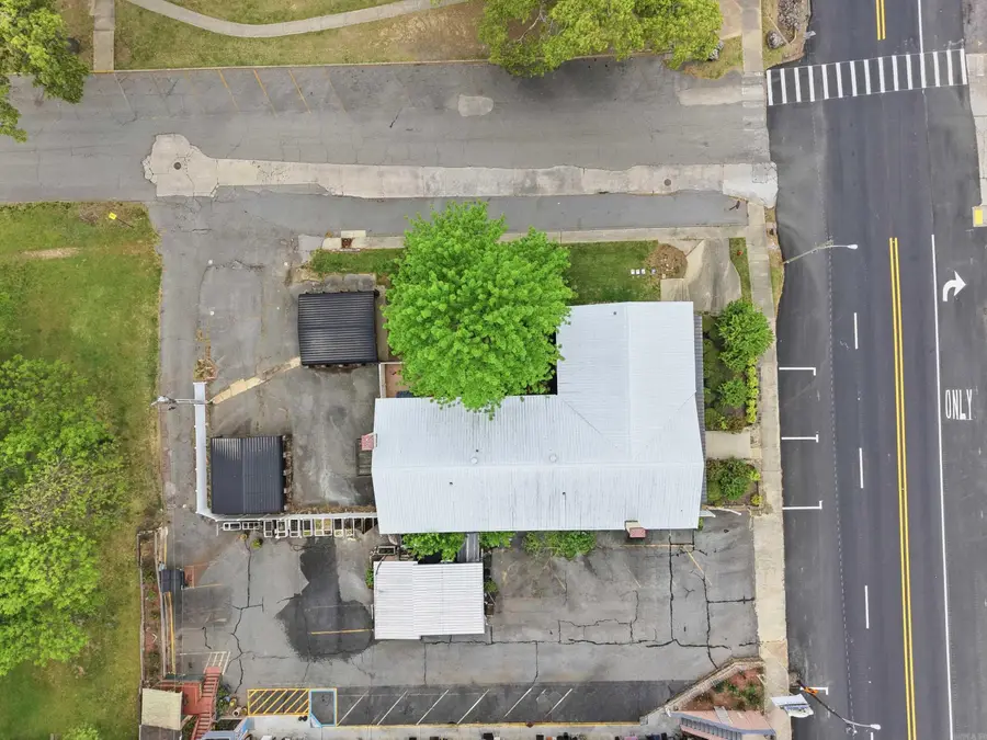 122 E Main Street #B, Heber Springs, AR 72543 - #2